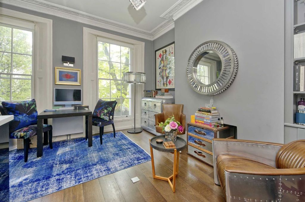 Property photo 2 of 6
