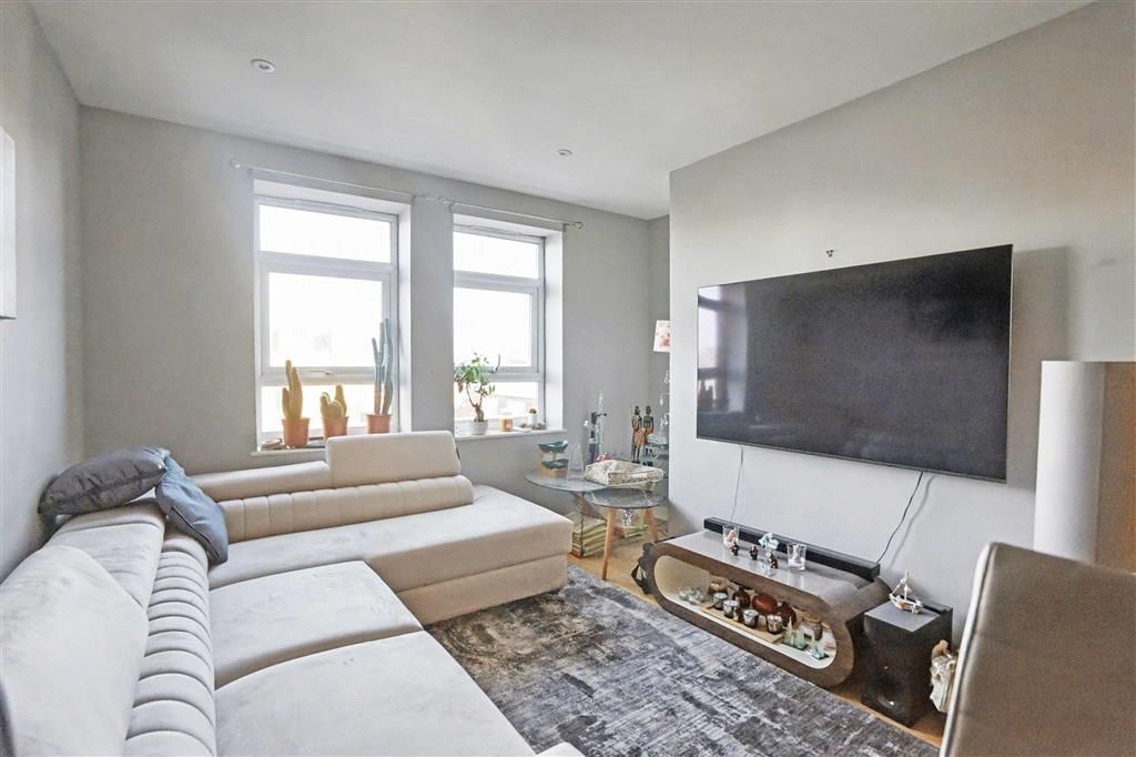 Property photo 3 of 5