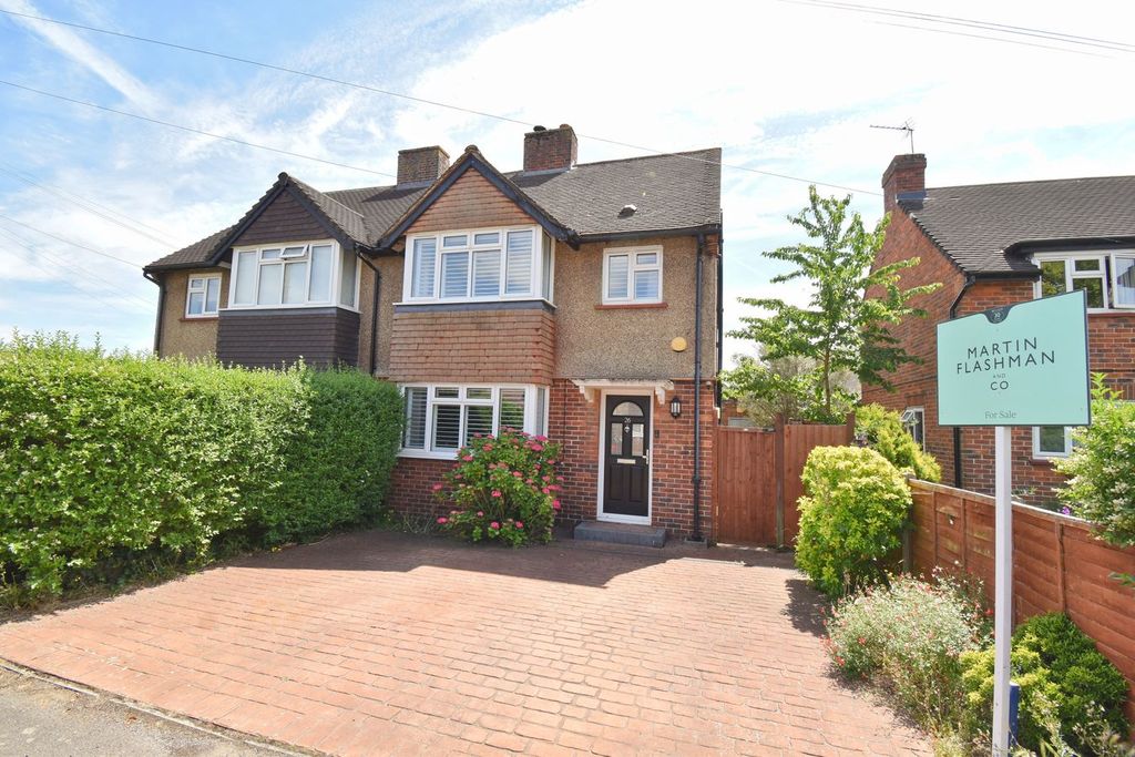 Property photo 1 of 18