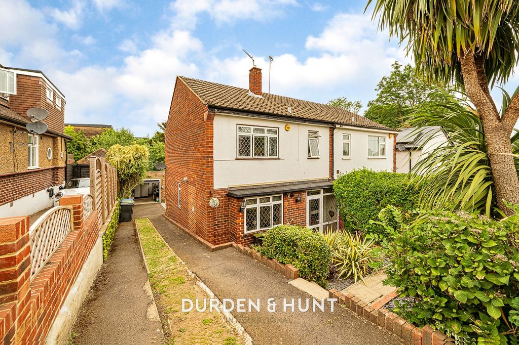 Property photo 1 of 29