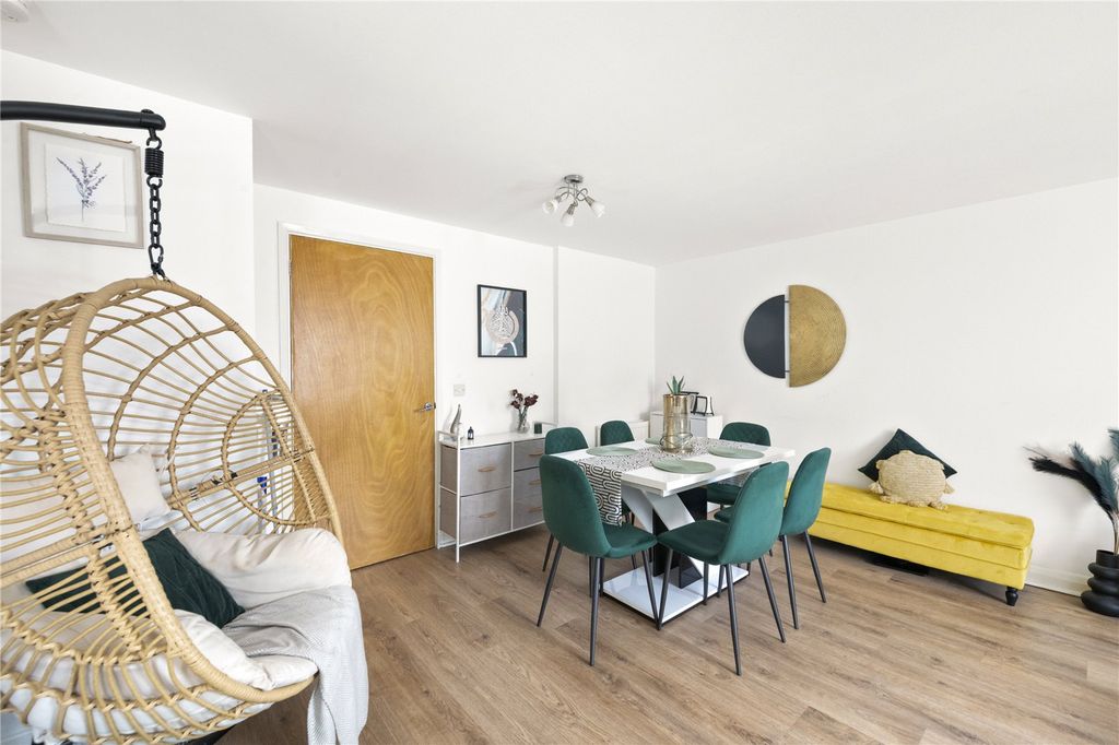 Property photo 3 of 15 Picture No. 01