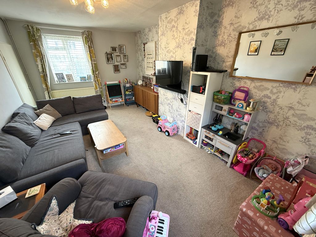 Property photo 3 of 13 Reception 1 (B)