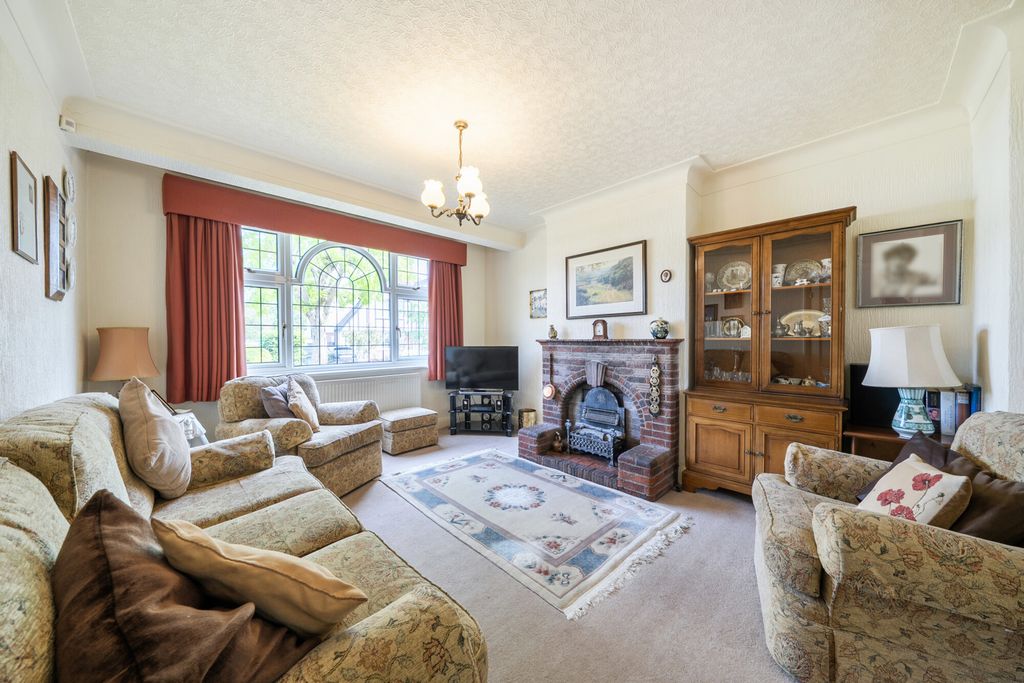Property photo 2 of 21 1470532-11-6A214E...