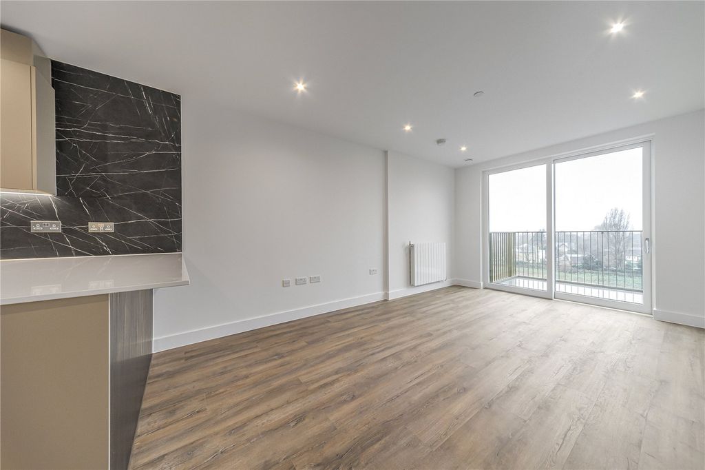 Property photo 2 of 10 Picture No. 05