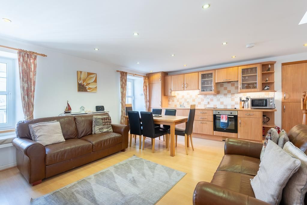 Property photo 2 of 33 Flat 8 Living Dining Kitchen