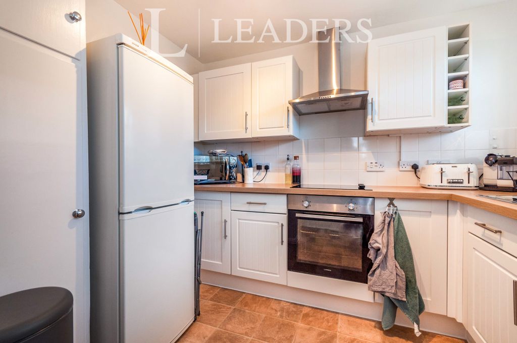 Property photo 2 of 10 Kit1