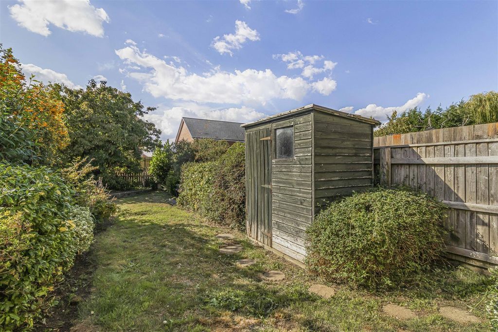 Property photo 2 of 11 12_62491.Jpg