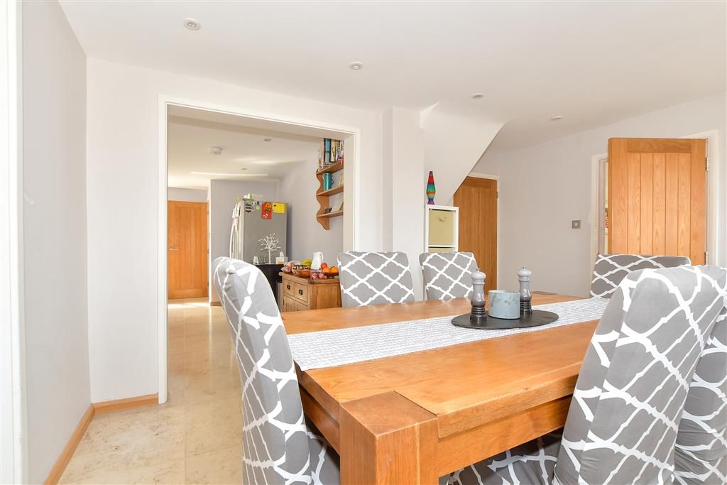 Property photo 3 of 12 Dining Area