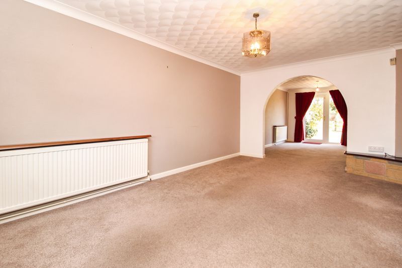 Property photo 2 of 20 Living Room / Diner