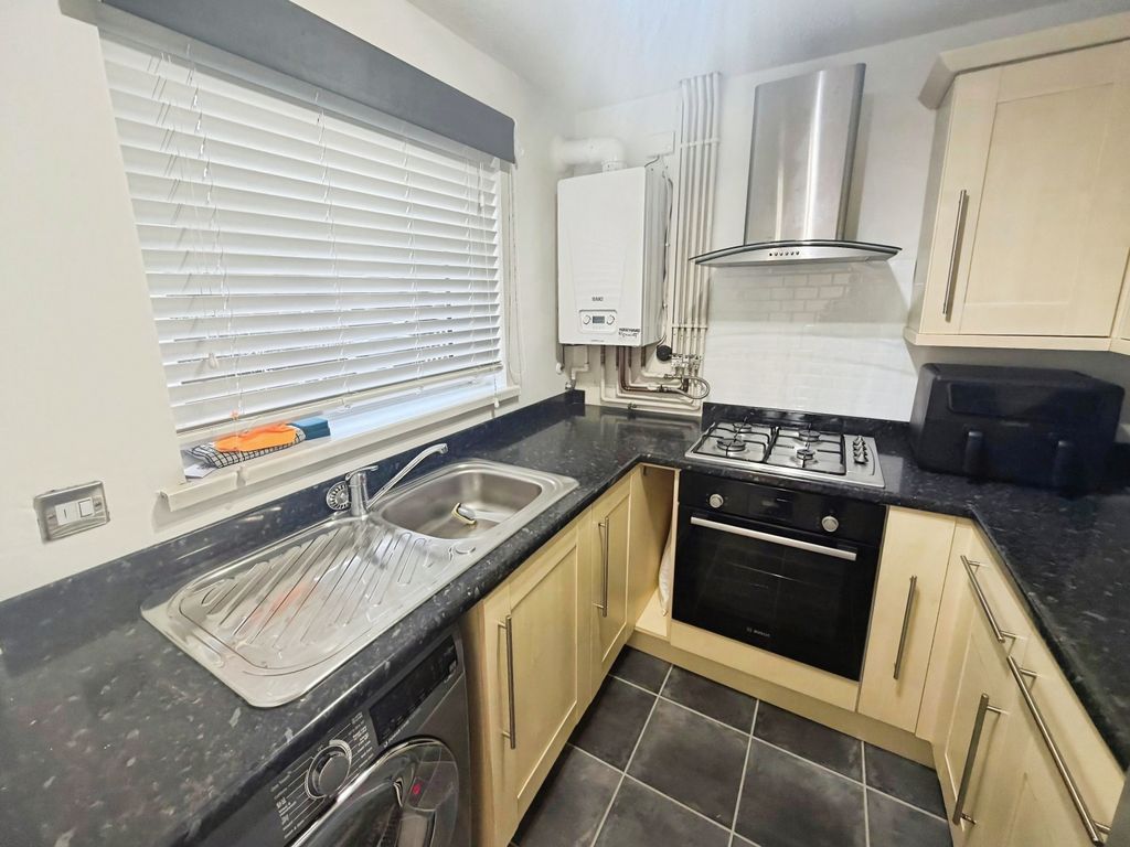 Property photo 2 of 13 Balcony