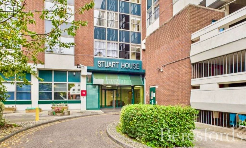 Property photo 1 of 14 Front