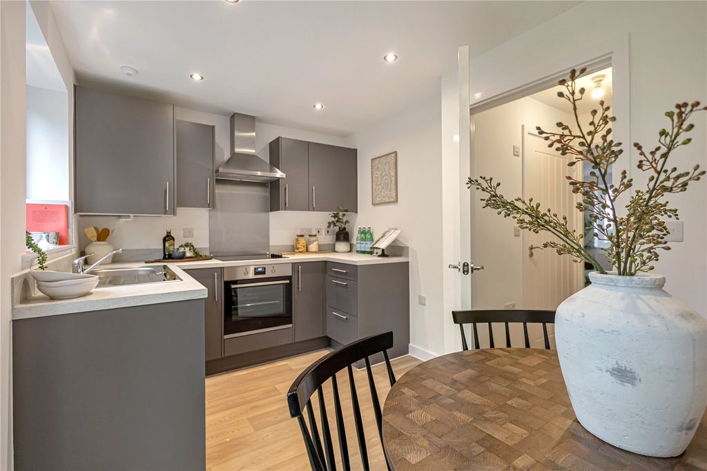 Property photo 2 of 10 Picture No. 16