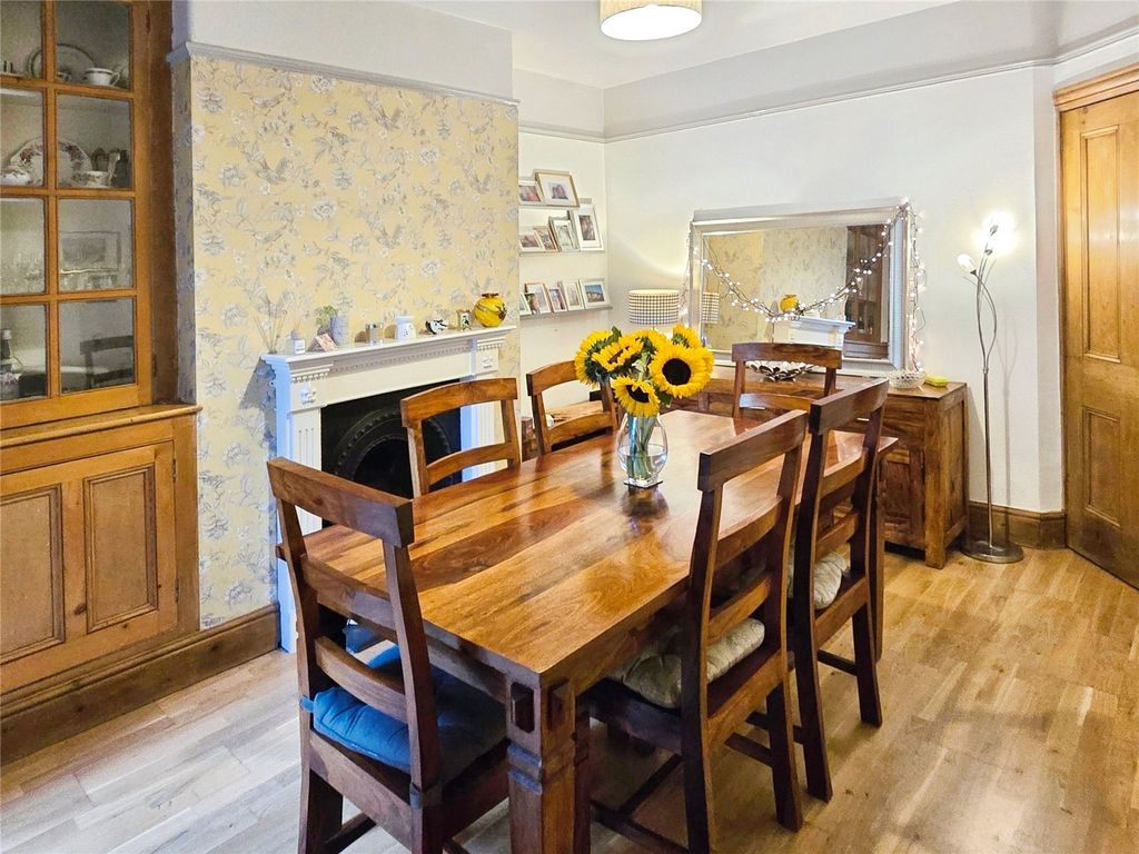 Property photo 3 of 28 Sitting/Dining Room