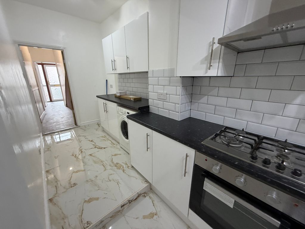 Property photo 1 of 30