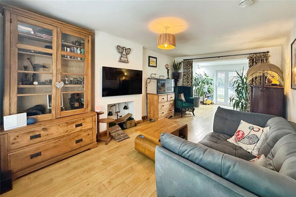 Property photo 2 of 18 Picture No. 03