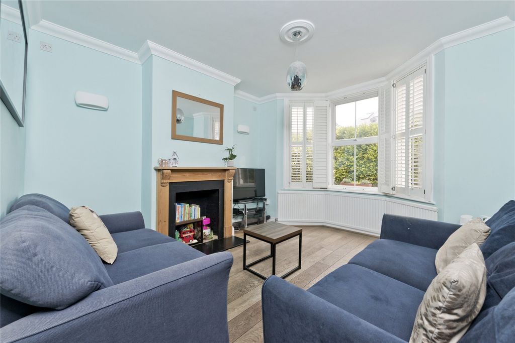 Property photo 2 of 12 Picture No. 01