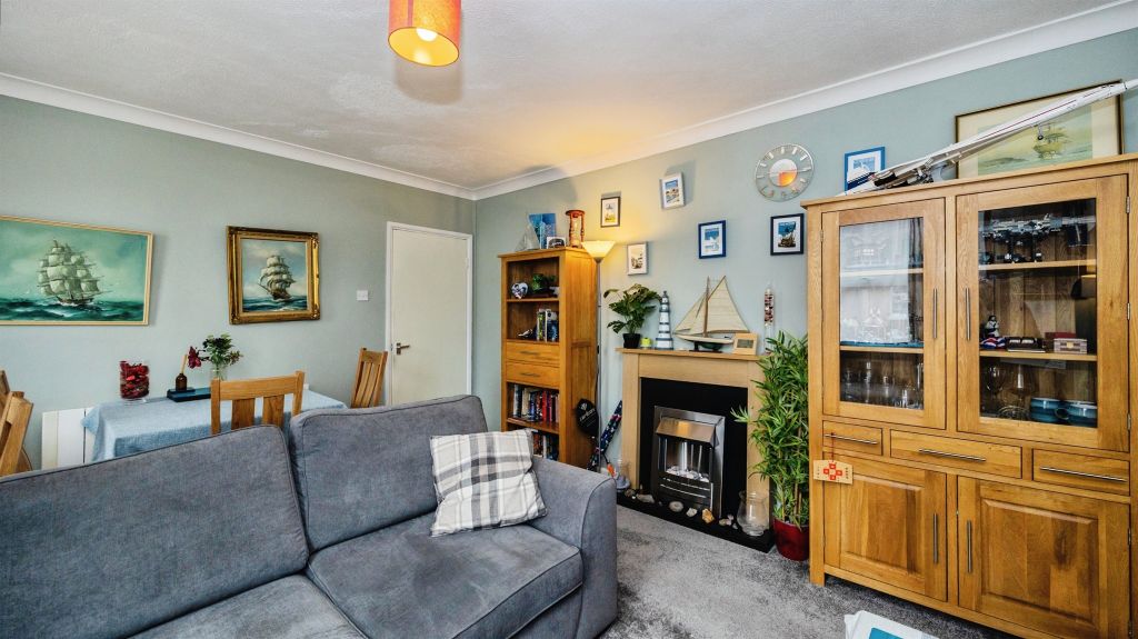 Property photo 3 of 19