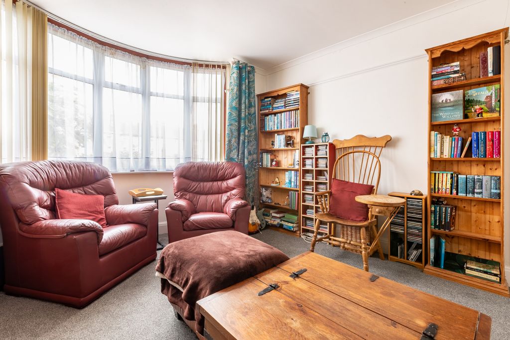 Property photo 3 of 28 Photo 2