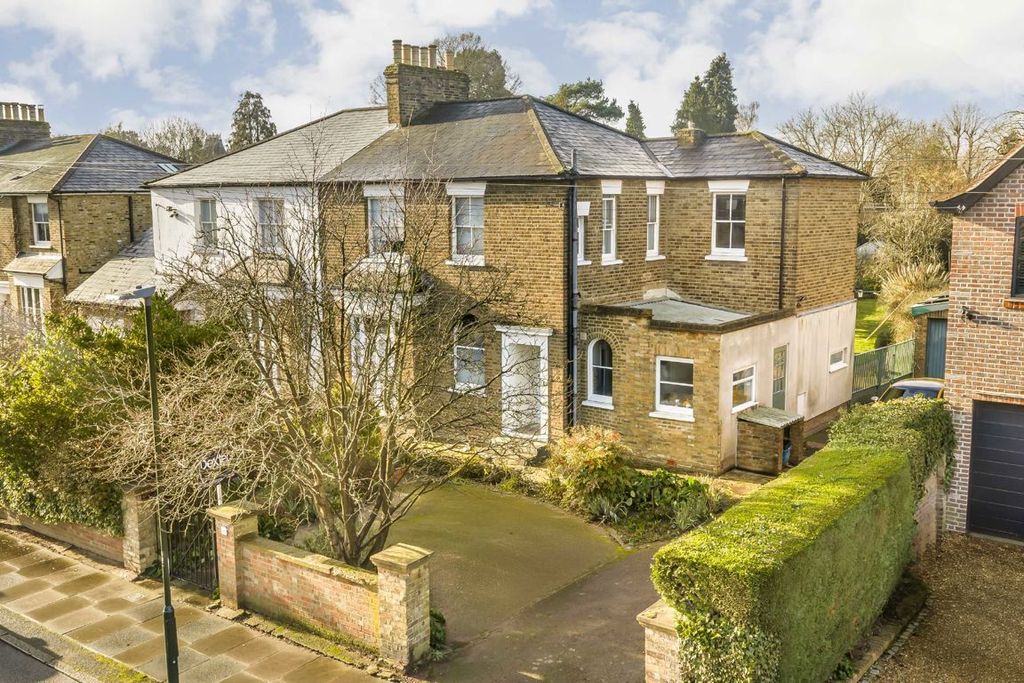 Property photo 1 of 9