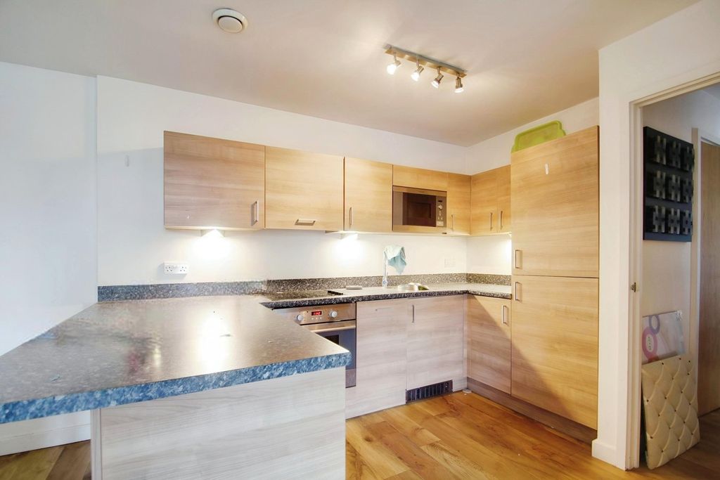 Property photo 3 of 14