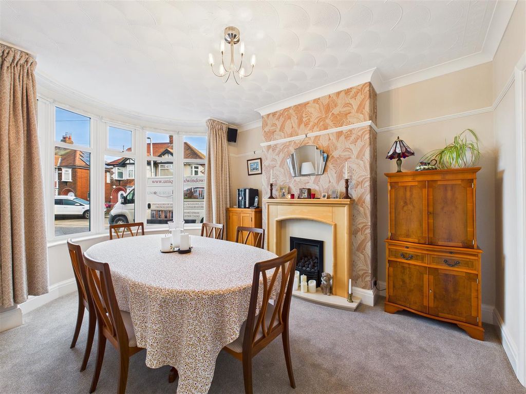 Property photo 3 of 25 Cam05193G0-Pr0084-Still003.Jpg