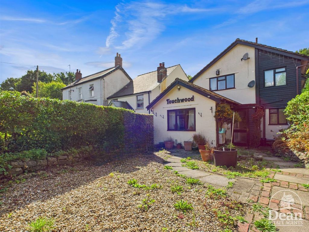 Property photo 1 of 19