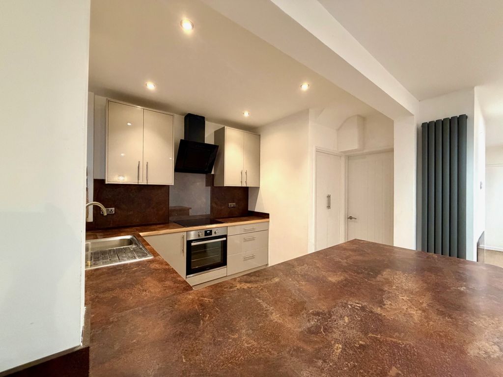 Property photo 2 of 18 View