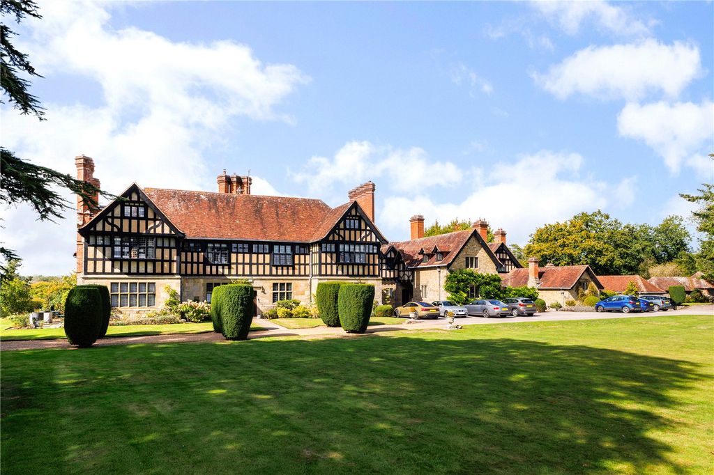 Property photo 2 of 39 Picture No. 08