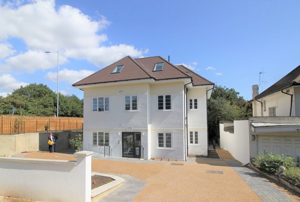 Property photo 1 of 22