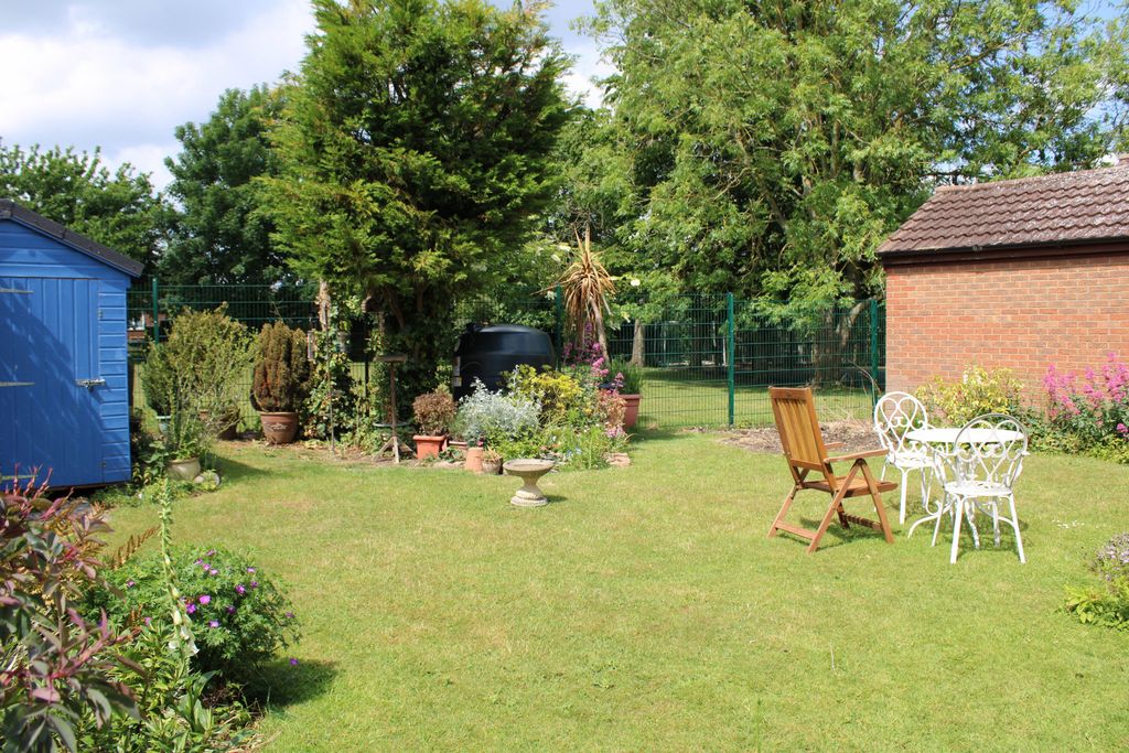 Property photo 3 of 12