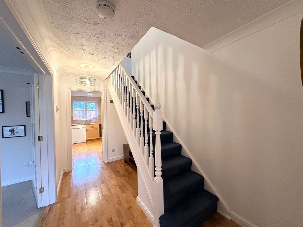 Property photo 3 of 22 Picture No. 16