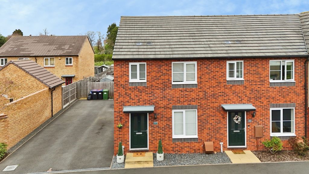 Property photo 1 of 30 4896220