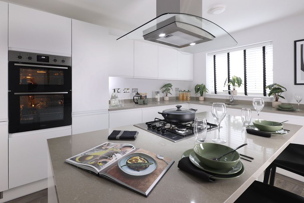 Property photo 2 of 9