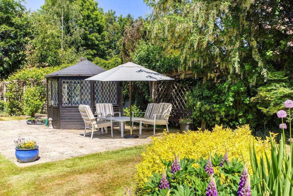 Property photo 3 of 6