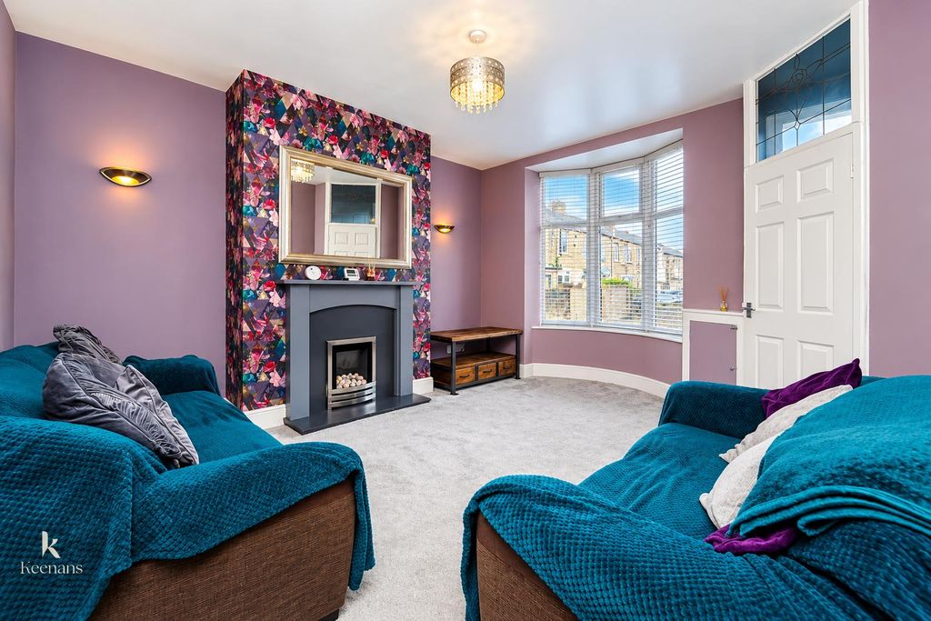 Property photo 1 of 16 Mayfair (14).Png