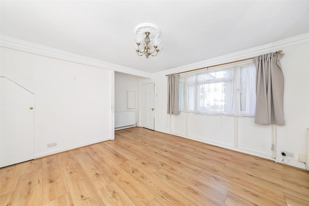 Property photo 3 of 15 Reception Room