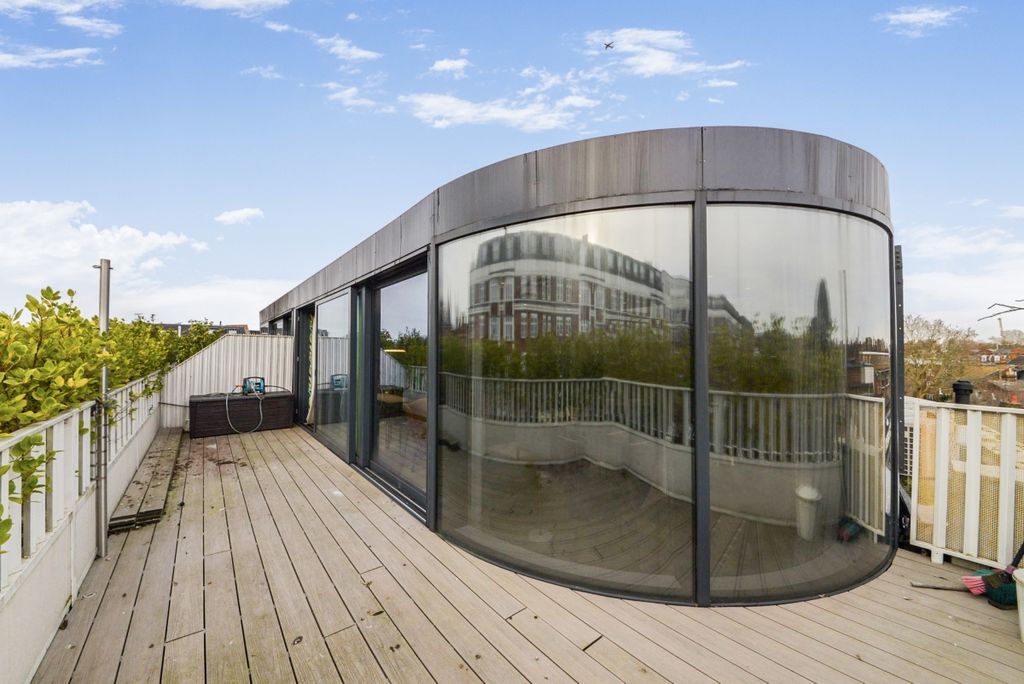 Property photo 2 of 15 Dsc_1898_High