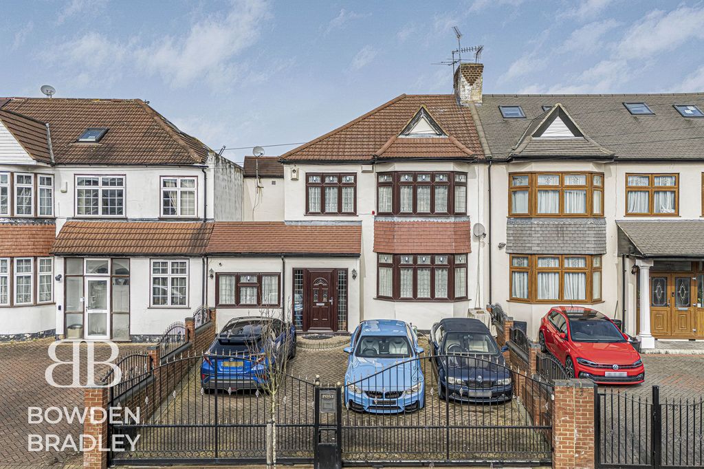 Property photo 1 of 24