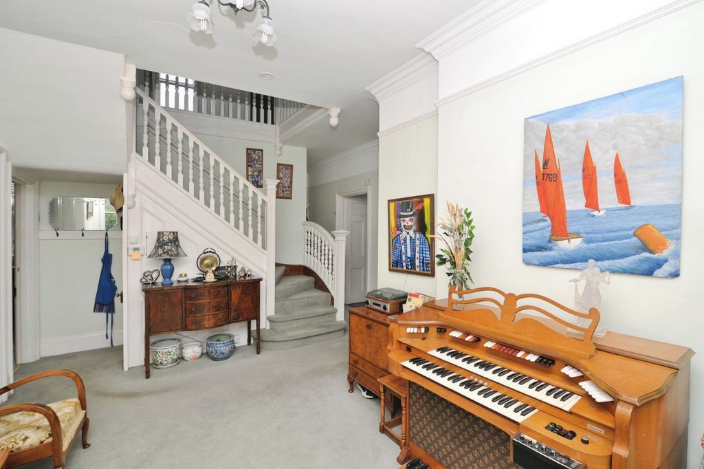 Property photo 2 of 20 Hall