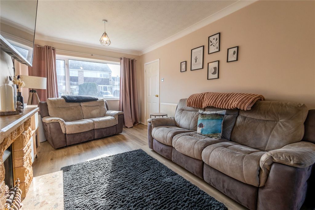 Property photo 2 of 21 Picture No. 18