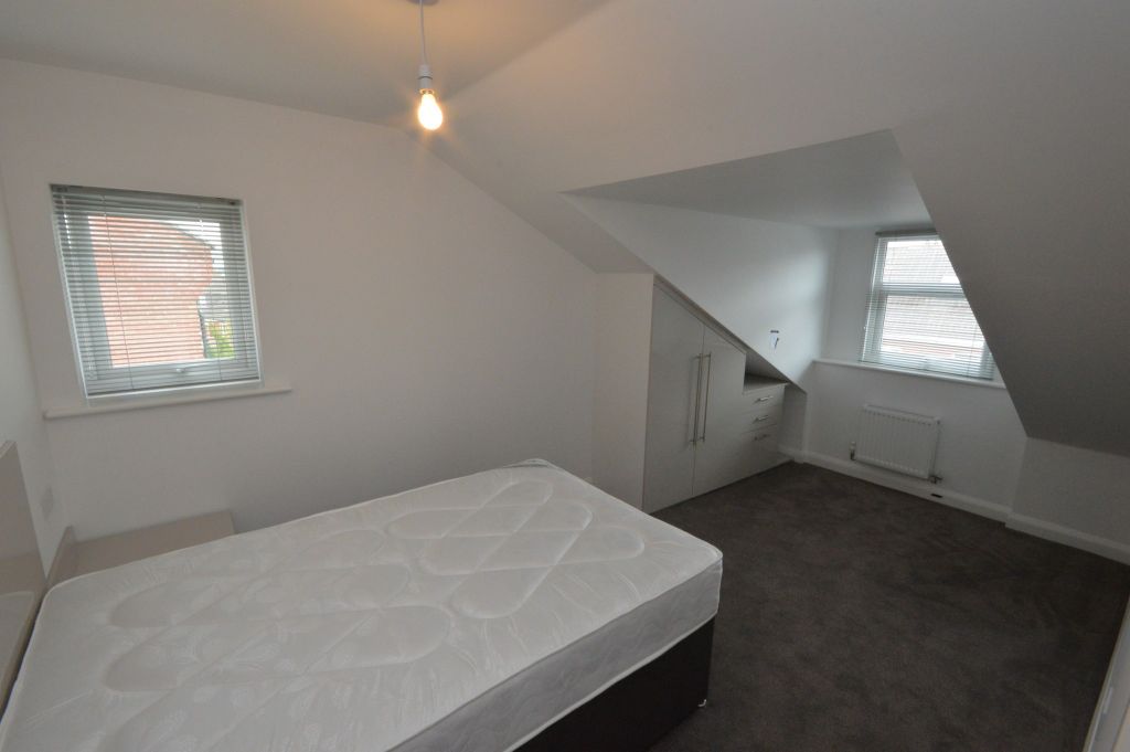 Property photo 3 of 4 39G Hunt Street Bedr