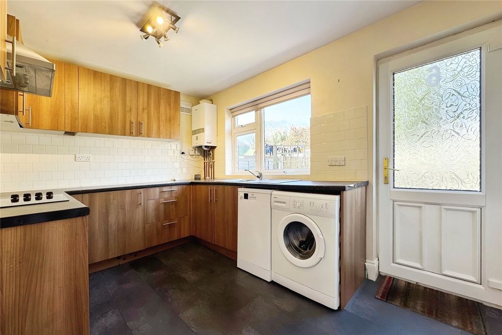 Property photo 2 of 8 Picture No. 06
