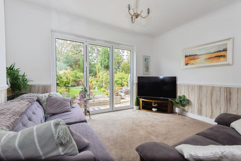 Property photo 3 of 19 Pbox-Img.Jpg