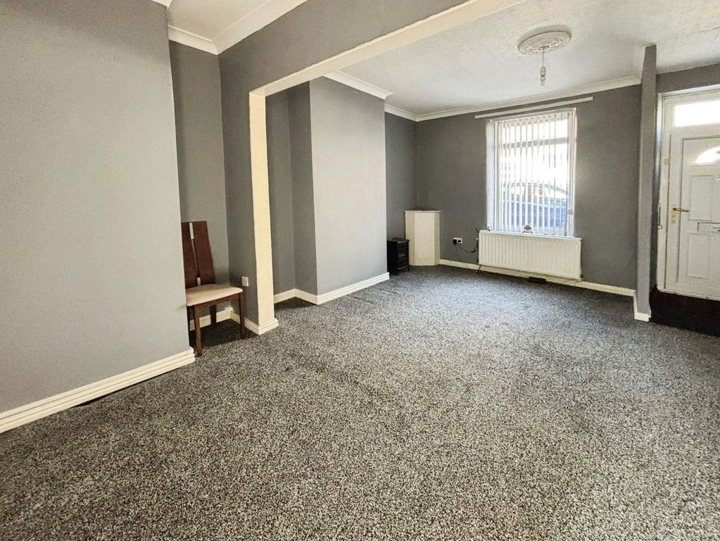 Property photo 2 of 8 Pbox-Img.Jpeg