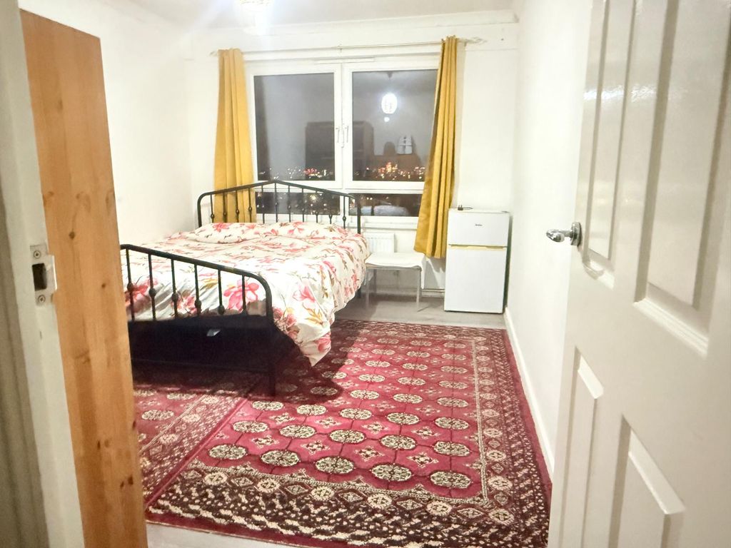 Property photo 3 of 3