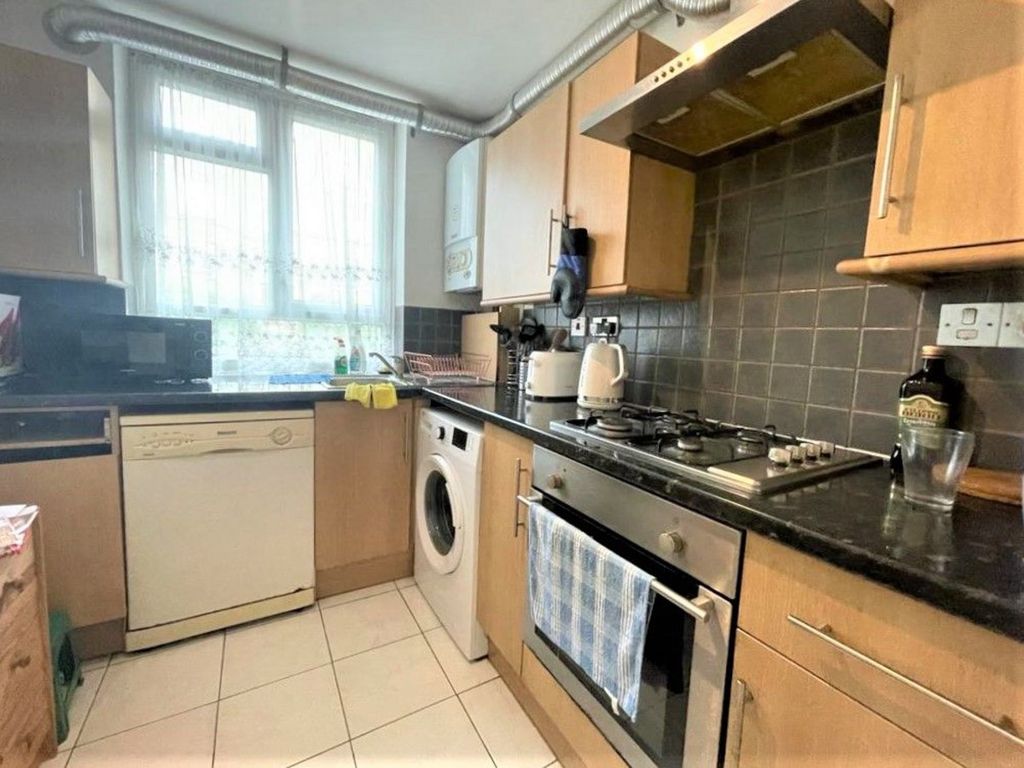 Property photo 3 of 4