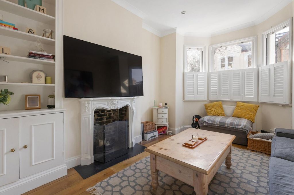 Property photo 2 of 14