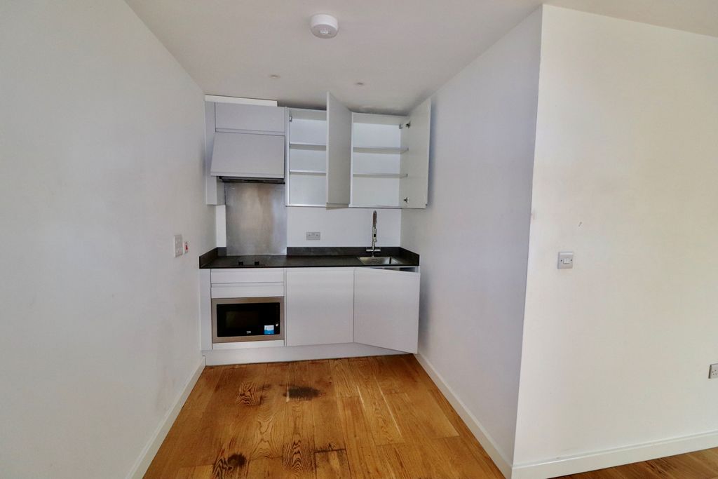 Property photo 1 of 3