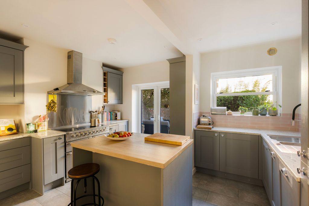 Property photo 1 of 26 29