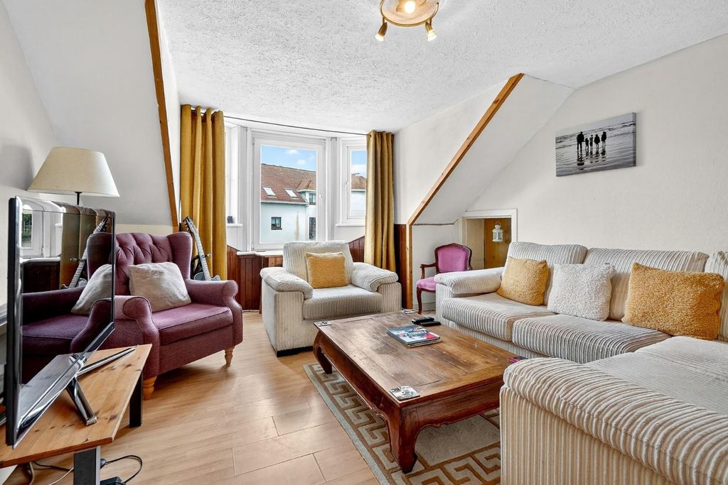 Property photo 3 of 16 3_001_3l 21 Bath Street, Largs _03.Jpg